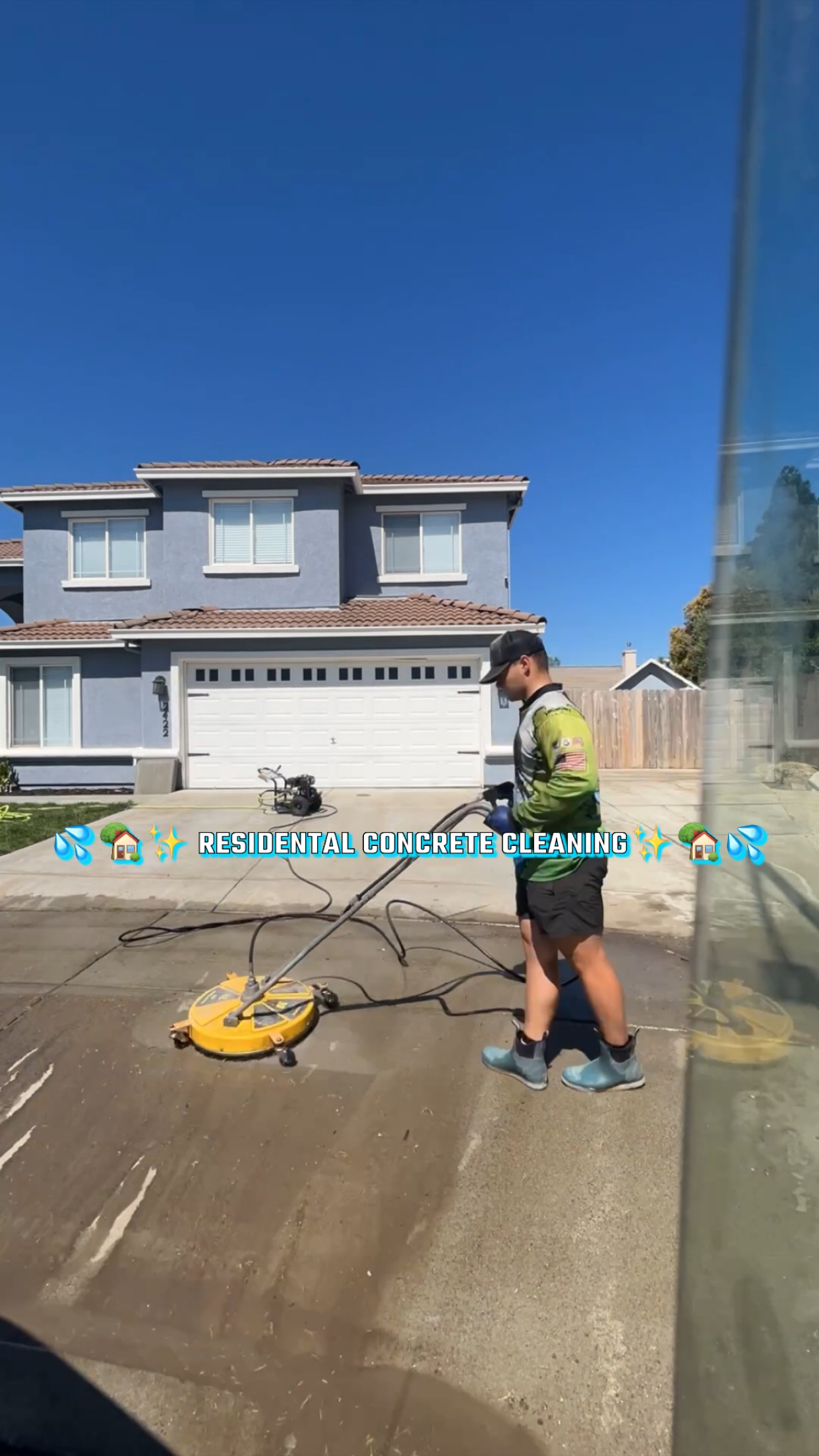 Residential Concrete Cleaning in Riverbank, CA